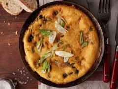 Pestrá vaječná frittata s cuketou