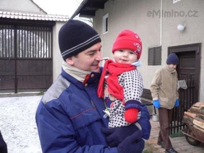 s tátou u kamaráda na chalupě
