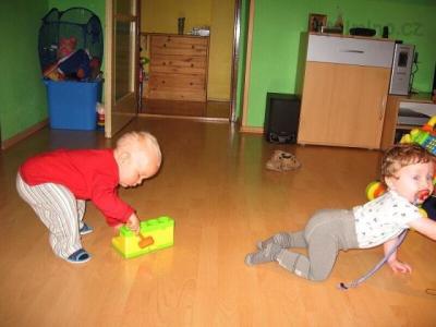 Teiko,Mára si hrají