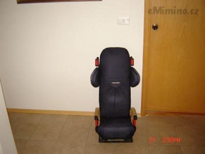 sedačka 002.JPG