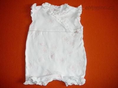 Bílé růžové body