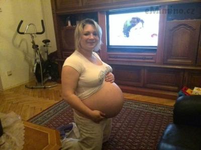 36 tt vsichni si mysli ze cekame dve miminka :)