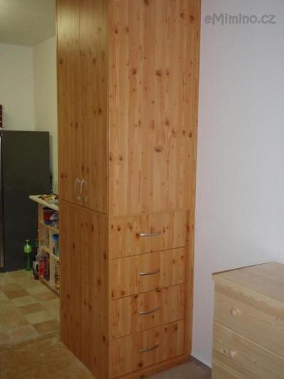Skříň-celkový pohled