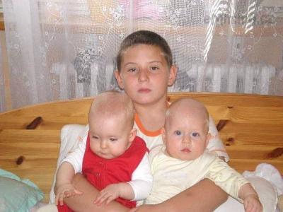 VŠICHNI SPOLU