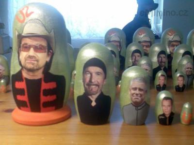 U2