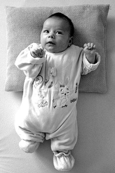 Emma, 1 mesiac, 1 de?
