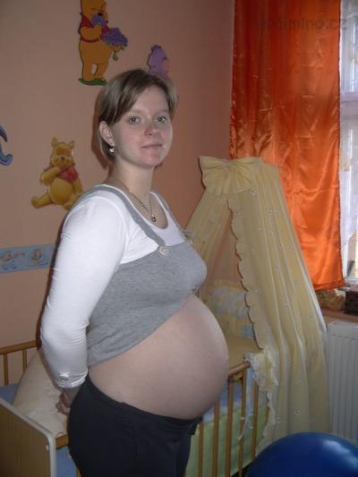 Šimonek v bříšku.JPG