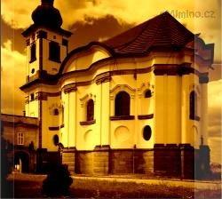 kaple zvenku.jpg