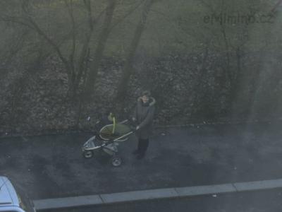 S babičkou na procházce
