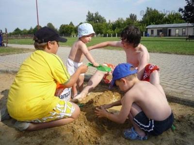 bratrská spolupráce