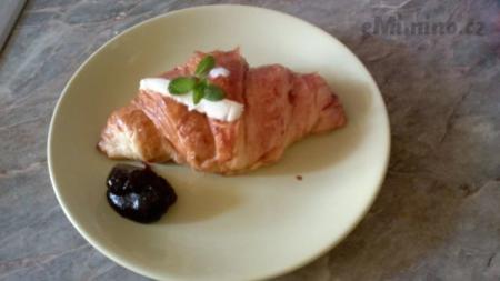 Croissant máslový