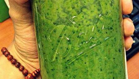 Banánovo-špenátové smoothie