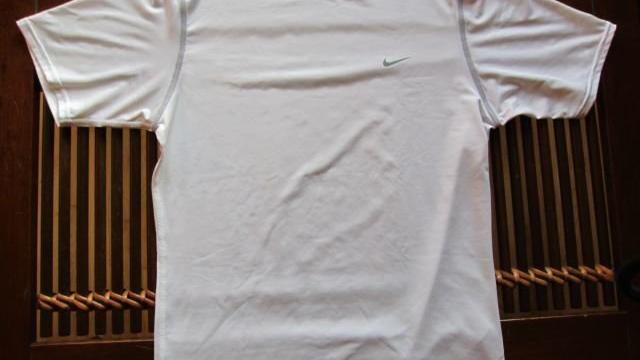 Nové bílé triko Nike