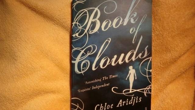 Knížka kniha v angličtině Book of Clouds Chloe Aridjis