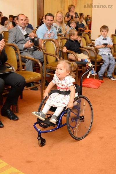 Jdu si pro titul nejlmladsi vozickarka s SMA.jpg