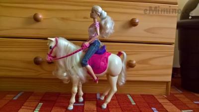 Cheval blanc Barbie vintage