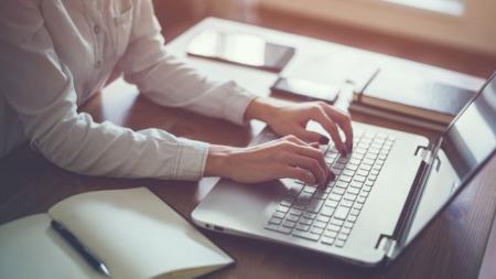 On-line kurzy pro maminky: Na mateřské odborníkem
