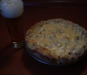 Francouzský cibulový koláč se slaninou