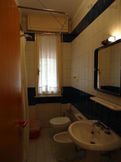 bagno_528x704.jpg