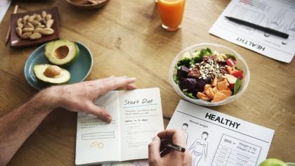 Do plavek s eMimino.cz: První návštěva nutričního specialisty i krize