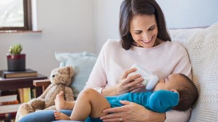 Vhodná alternativa mateřského mléka existuje