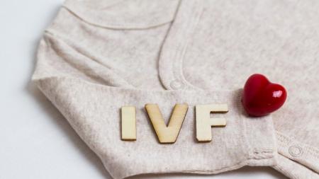 Bude o jeden pokus IVF zdarma víc a posune se věková hranice?
