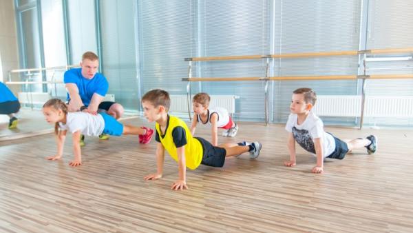 Děti pohyb potřebují. Zdroj: Satyrenko / Shutterstock, Inc.