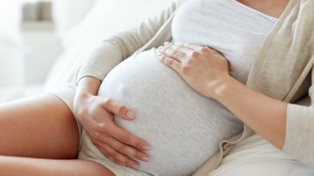 Porodní asistentka Bětka Samková: Žena má právo na bezpečný domácí porod