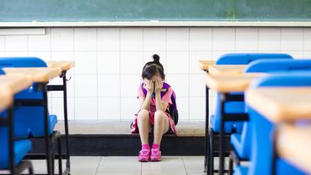 Dítě musí vědět, že ho milujete bez ohledu na známky, upozorňuje odbornice