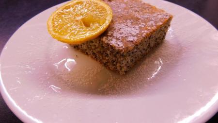 Maková babeta s citronovou polevou