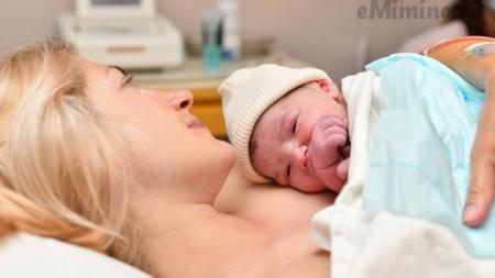 Můj porod plánovanou sekcí: proč si nemyslím, že císař je únik od bolesti?