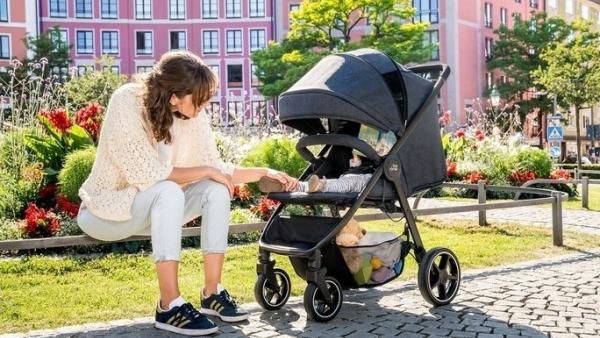 Při nákupech oceníte velký koš. Zdroj: Baby Direct