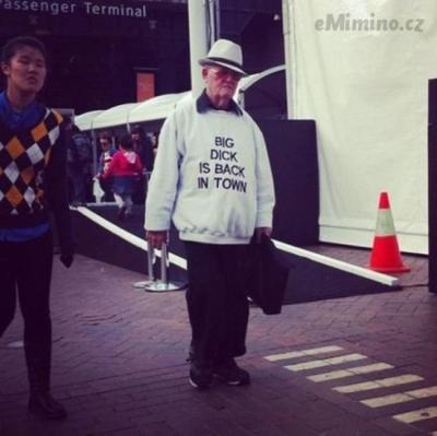 old-people-wearing-funny-tshirts-4.jpg