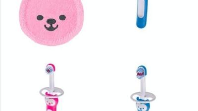 Dětské kartáčky z měkkého materiálu, jsou šetrné k dásním, rtům i tvářím dítěte. Zdroj: babybaby.cz.