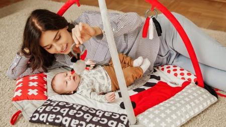 7. den: Vyhrajte kontrastní hrací deku jako podporu hmatu i zábavy