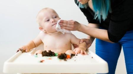 Testujeme s Pampers: Vyzkoušejte čisticí ubrousky s kokosovým olejem!