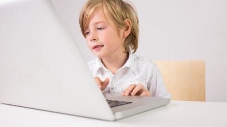 Kliničtí logopedi mění způsob terapie. S pacienty pracují přes internet