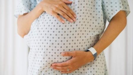Těhotenství v době korony: Čeho se těhotné ženy nejvíce obávají a jaká jsou fakta?