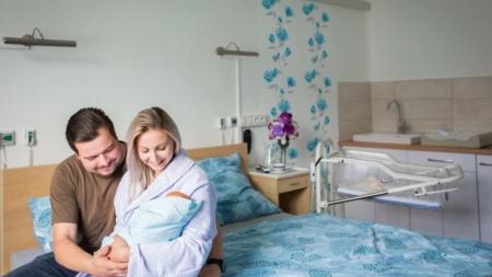 Mělnická porodnice se mění v moderní rodinné zařízení hotelového typu