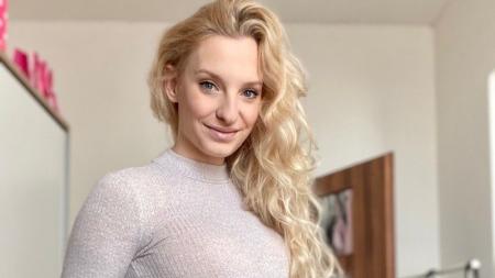 Roztroušenou sklerózu mi diagnostikovali v devatenácti letech, říká Dominika, která čeká první miminko