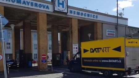 Pomocná ruka v době pandemie: Datart daroval pračky a sušičky