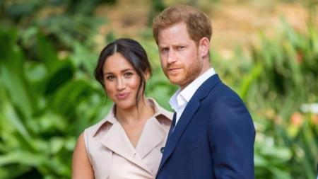 Meghan a Harry budou dvojnásobnými rodiči. Vévodkyně se pochlubila bříškem