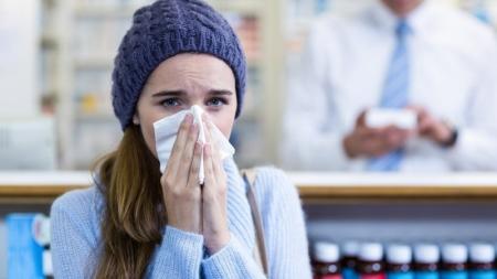 Koronavirus versus chřipka. Příznaky jsou podobné, ale chřipka je pro nás teď větší hrozbou, míní epidemioložka