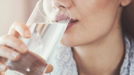 Ne, raději vodu. Suchý únor rozhodně nepatří jen mužům