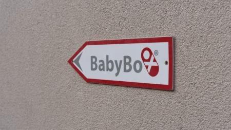V brněnském babyboxu byl nalezen novorozený chlapeček. Letos už sedmé odložené miminko