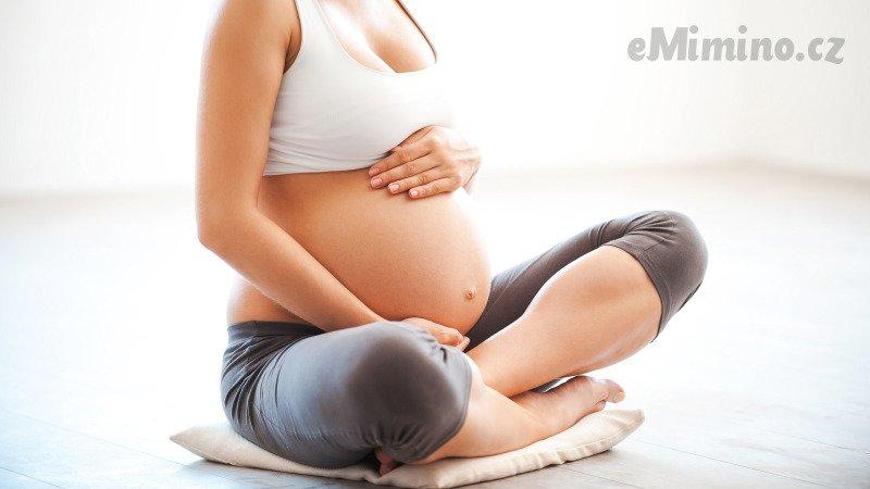 Těhotenská jóga uklidní tělo i mysl. Zdroj: Canva