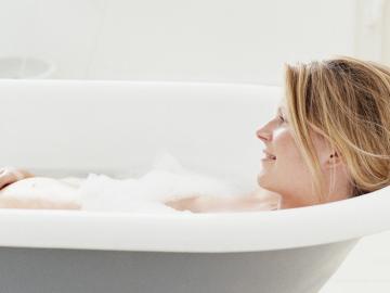 Koupání v těhotenství: Můžete do vany a bazénu?