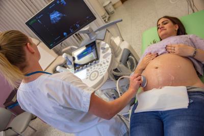 Porodnice Zlín. Krajská nemocnice Tomáše Bati, a. s. Zlín, Gynekologicko-porodnické oddělení: Tak co, bude to holčička, nebo chlapeček?
