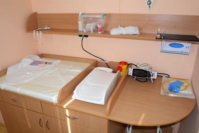Porodnice Mladá Boleslav. Klaudiánova nemocnice, Gynekologicko-porodnické oddělení: Zvážit, změřit a šup za maminkou.