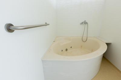 Porodnice Rychnov nad Kněžnou a.s., Gynekologicko - porodnické oddělení: Porodní vana pro budoucí maminky.